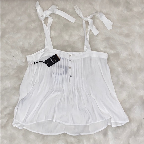 Brand new white tank - Picture 2 of 3